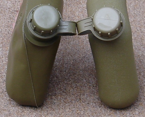 The thermoformed bladder made by Hedwin (Left) had a zigzag seam and was more pliable than the blow molded version manufactured by Ideal (Right).