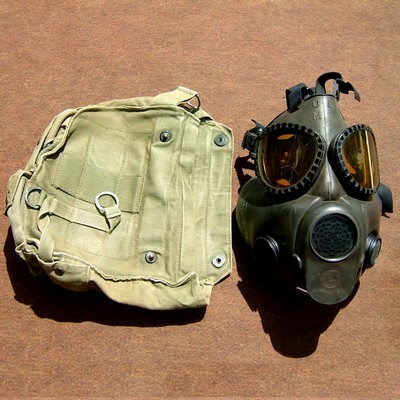 M17 Protective Mask with its M15 cotton duck carrier.