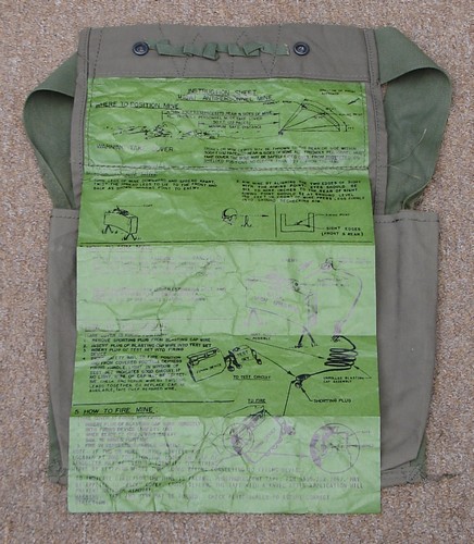 M7 Bandoleer with rubberized paper instruction sheet and flap tie.
