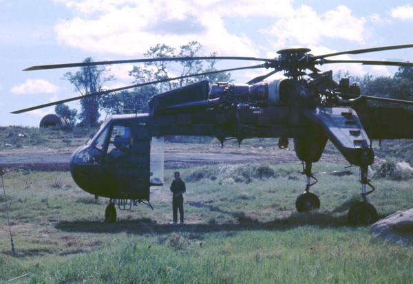 CH-54 Sikorsky Skycrane.