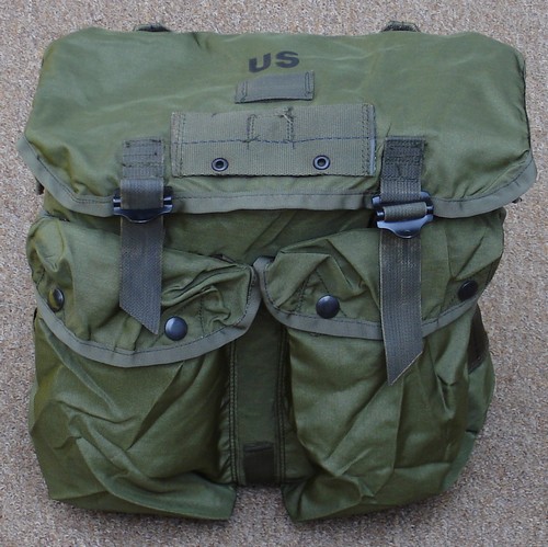 The Marine Corps M-1967 nylon combat field pack featured two outside pockets in addition to the main compartment.